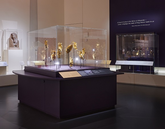 大英博物館で展示中の現ブルガリアで発掘されたパナギュリシテ宝物